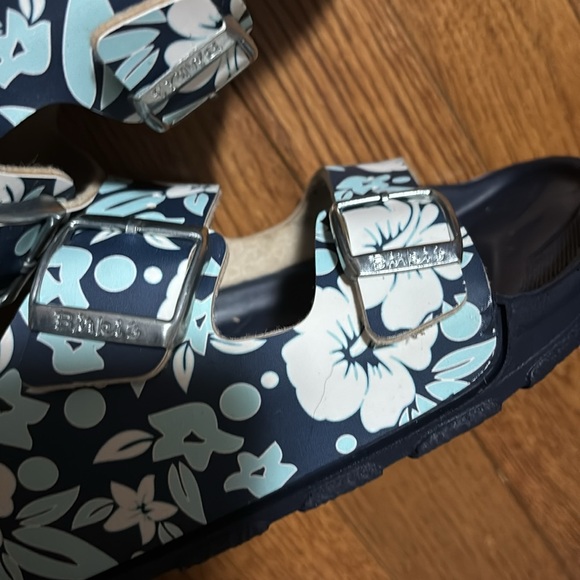 Birkis sandals (made by Birkenstock) - Picture 8 of 17